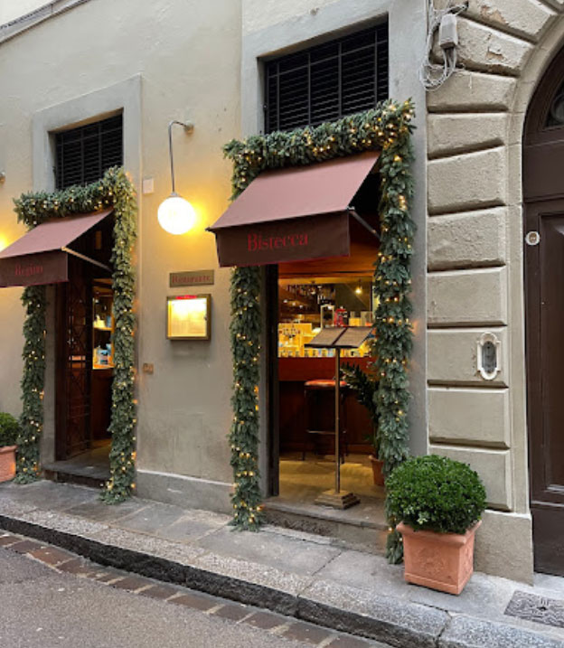 Exterior of Regina Bistecca Restaurant in Florence, Italy