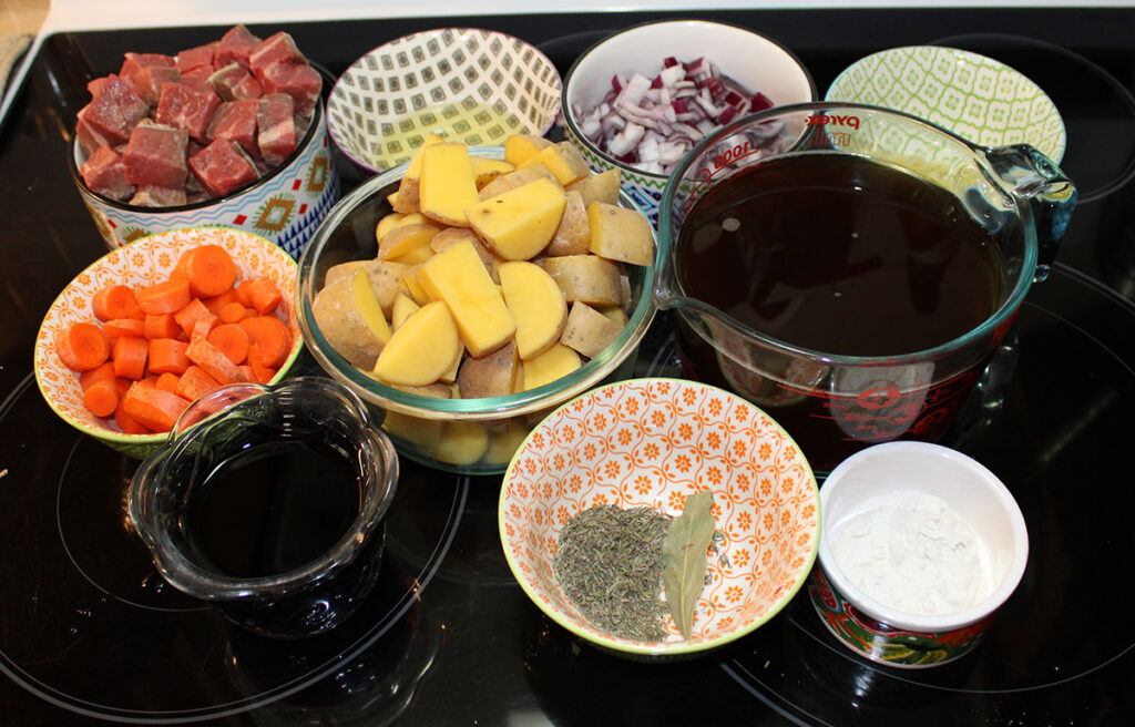 Ingredients Needed for Beef Stew with Carrots and Potatoes